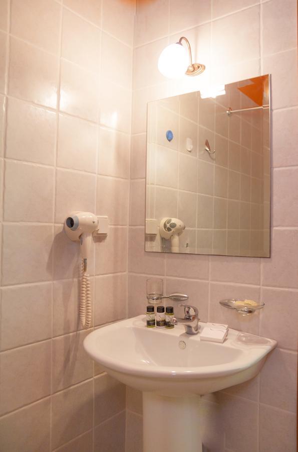 Filosxenia Roxani Country House Hotel Marónia Ngoại thất bức ảnh
